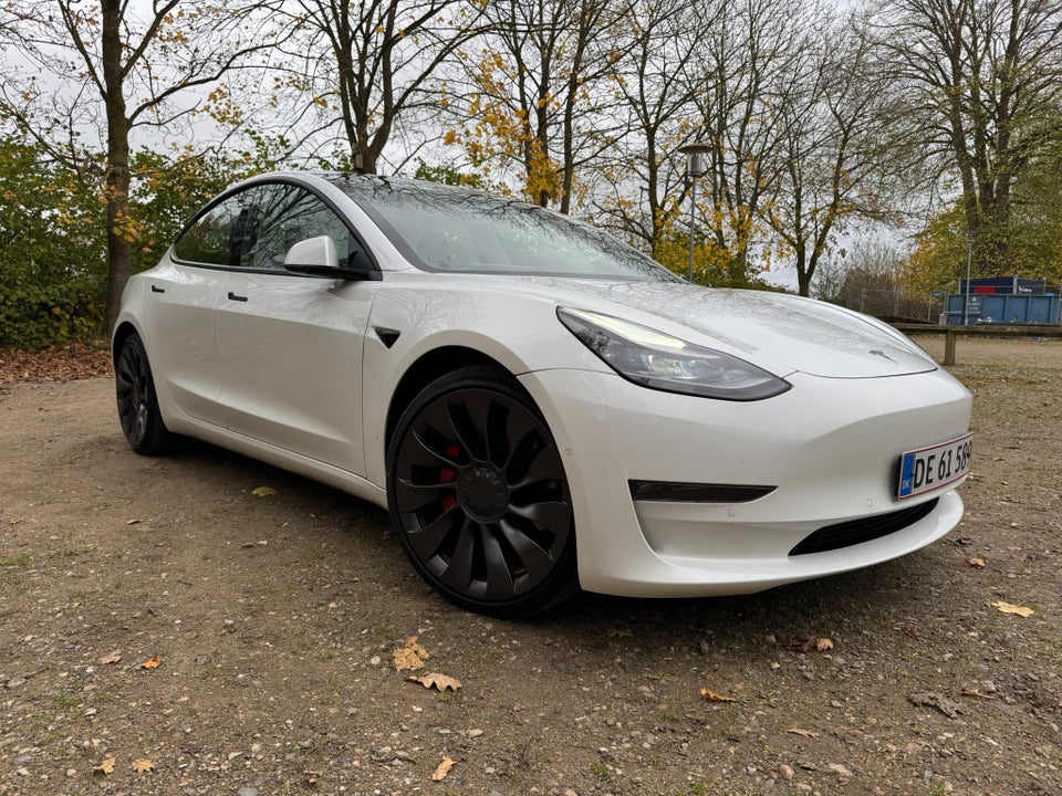 Tesla Model 3 Performance AWD 4d