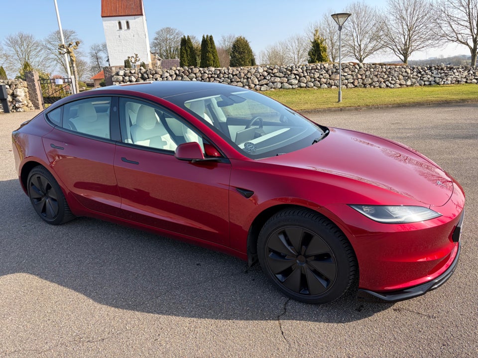 Tesla Model 3 RWD 4d