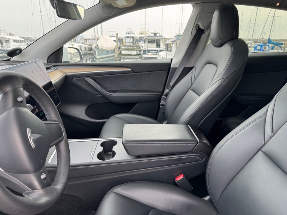 Tesla Model Y Long Range AWD 5d