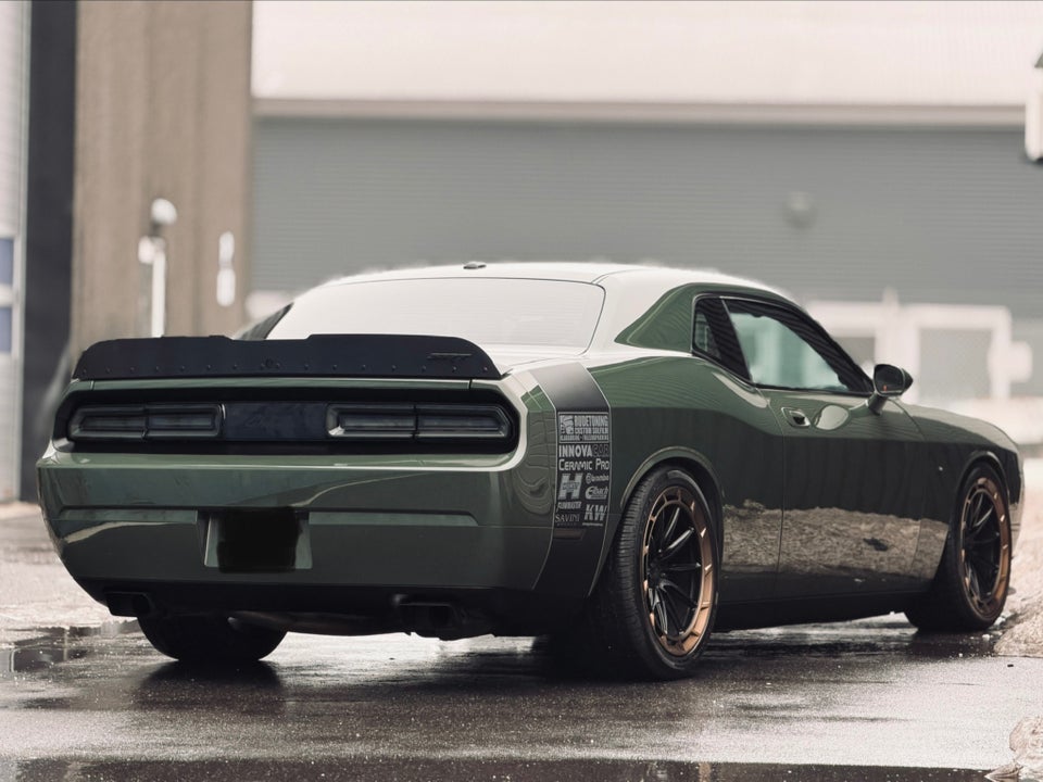 Dodge Challenger 6,1 SRT-8 2d