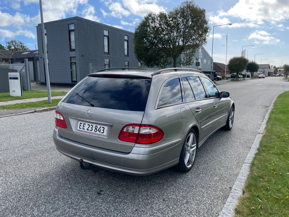 Mercedes E240 2,6 Avantgarde stc. aut. 5d