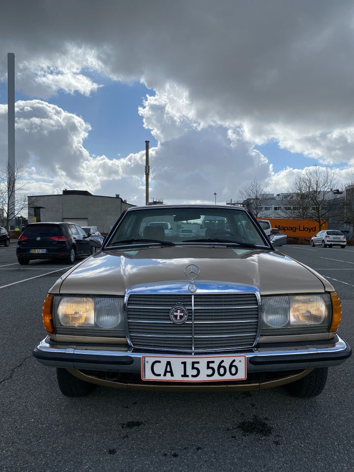 Mercedes 230 CE 2,3 Coupé 2d