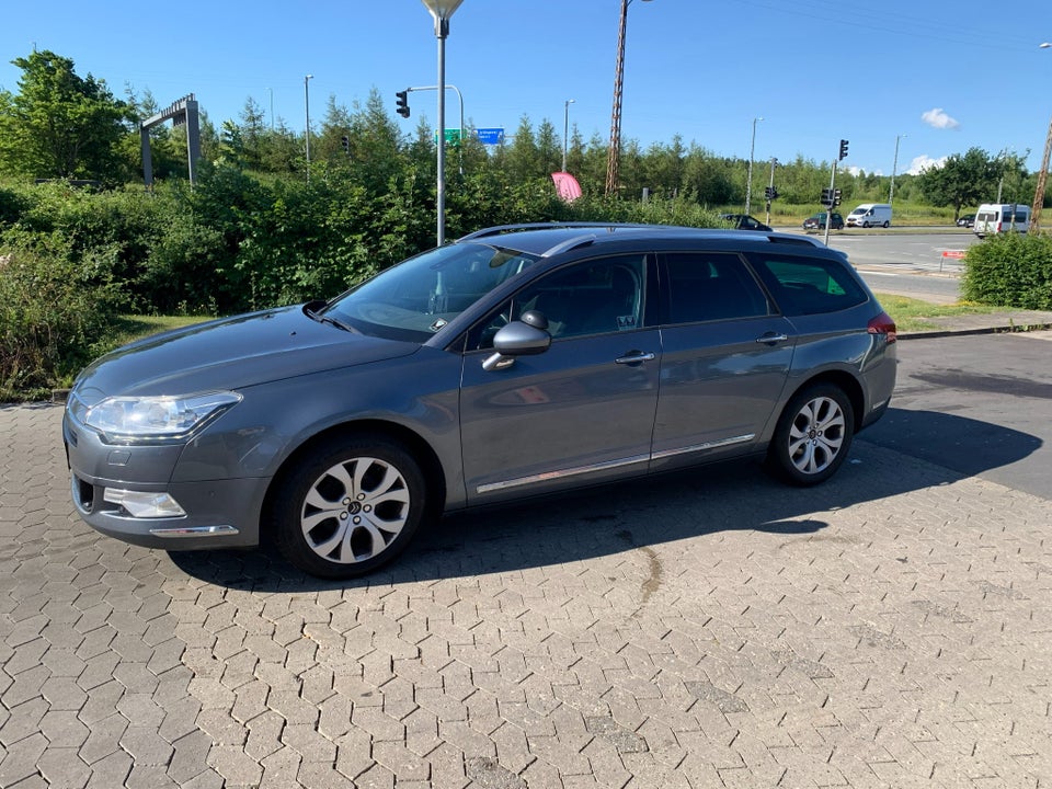 Citroën C5 2,0 HDi 140 Comfort Tourer 5d