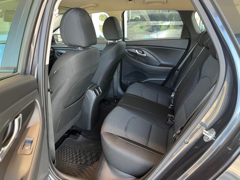Hyundai i30 1,0 T-GDi Essential stc. 5d