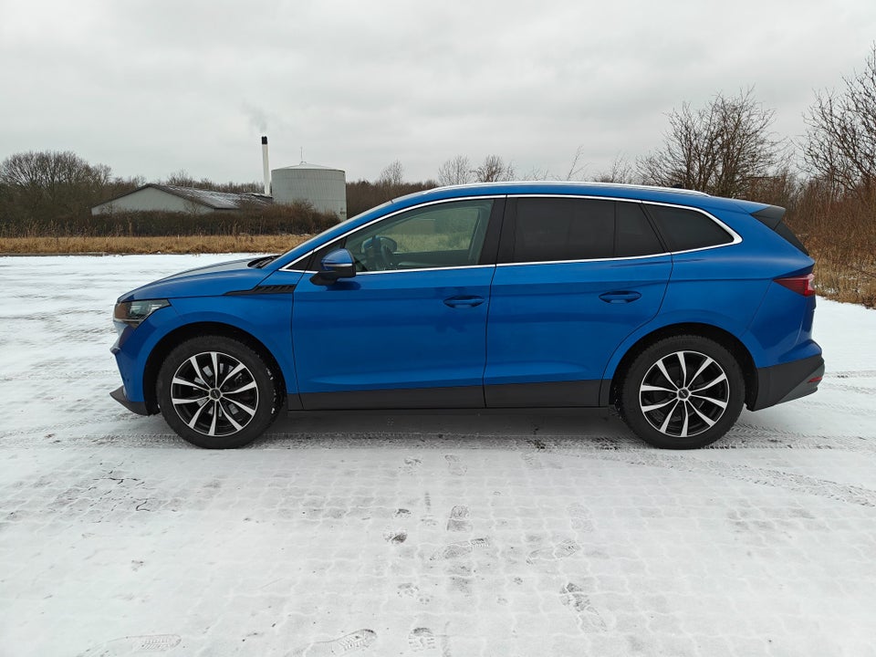 Skoda Enyaq 60 iV Plus 5d