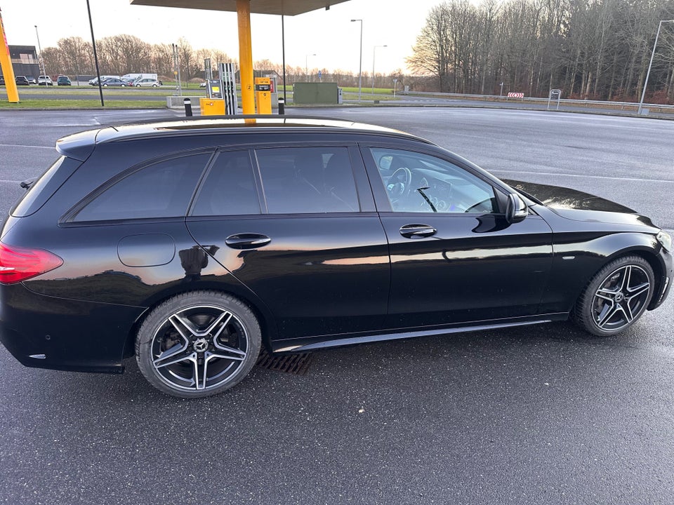 Mercedes C220 d 2,0 AMG Line Night Edition aut. 4d