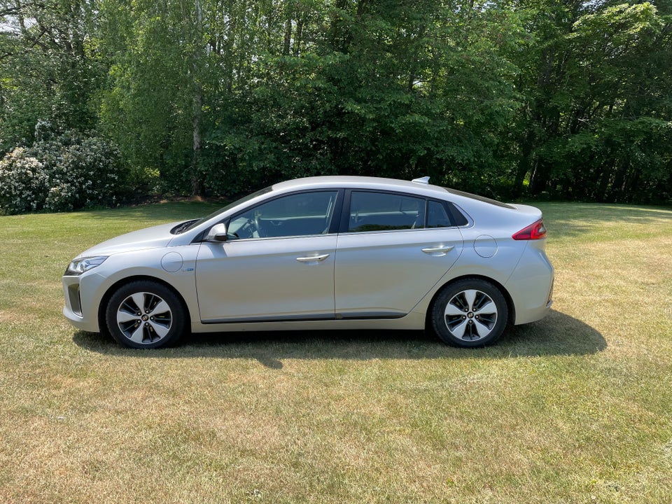 Hyundai Ioniq 1,6 PHEV Premium DCT 5d