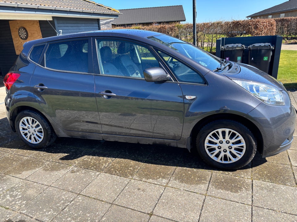 Kia Venga 1,4 CVVT Limited 5d