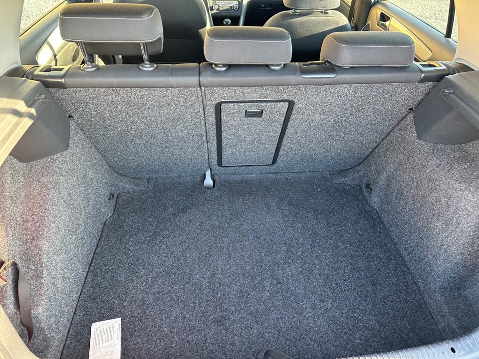 VW Golf VI 1,6 TDi 105 Match BMT 5d