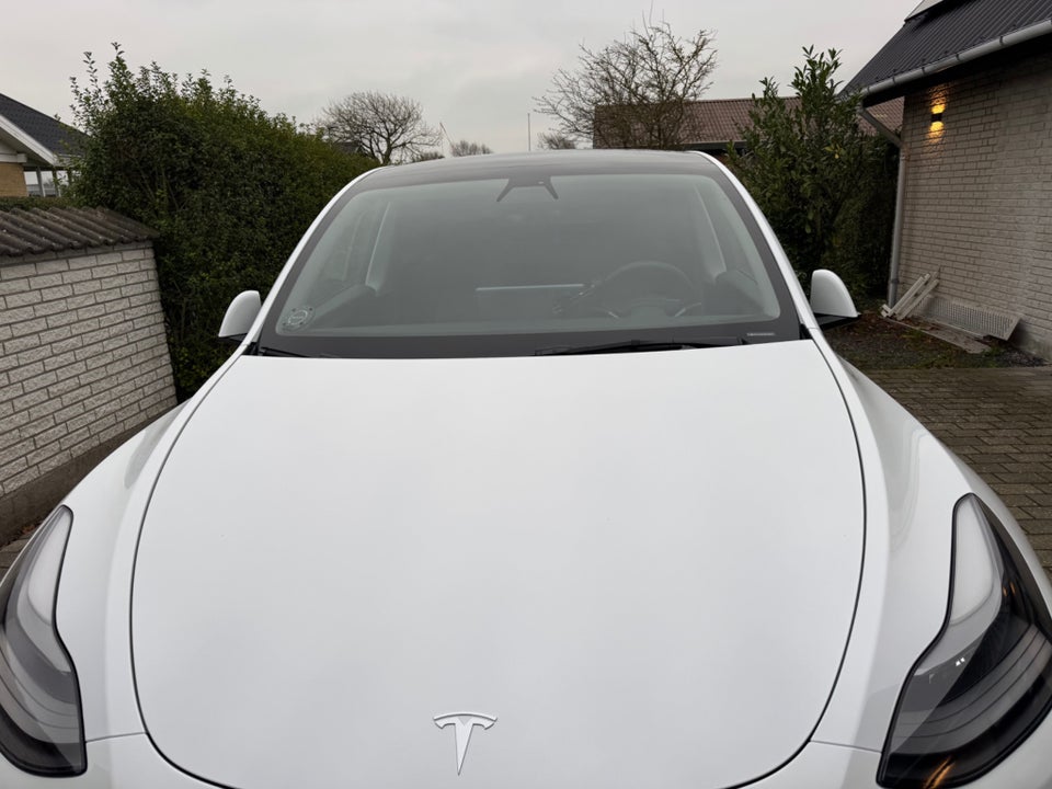 Tesla Model Y Long Range AWD 5d