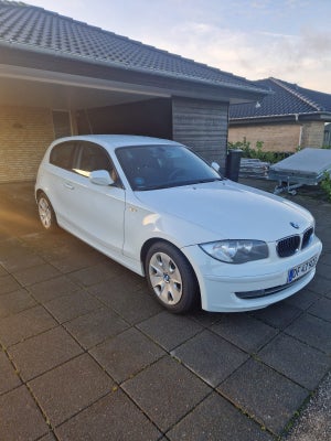 BMW 116d 2,0 Advantage 3d