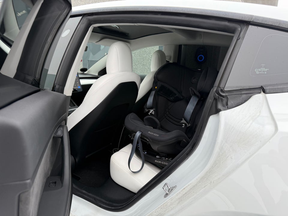 Tesla Model 3 Performance AWD 4d