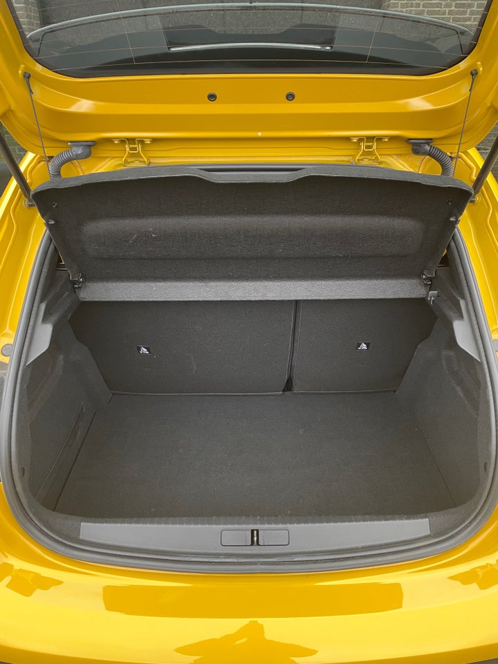 Peugeot 208 1,2 PureTech 100 Allure Sky Comfort 5d