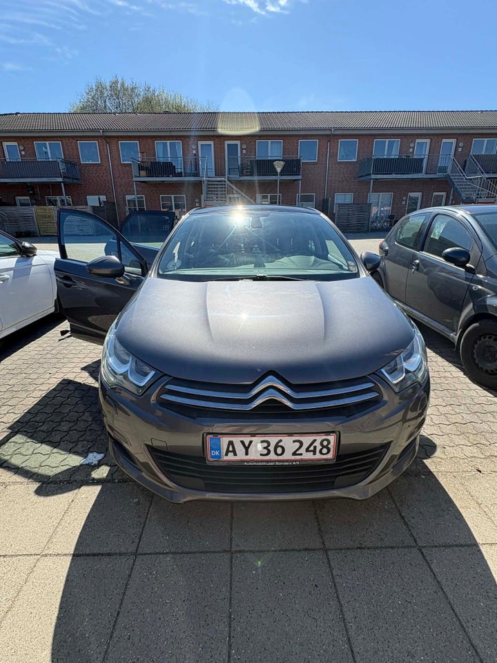 Citroën C4 1,6 HDi 90 Seduction 5d