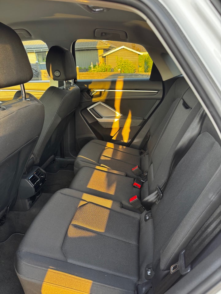 Audi Q3 45 TFSi e Attitude plus Sportback S-tr. 5d