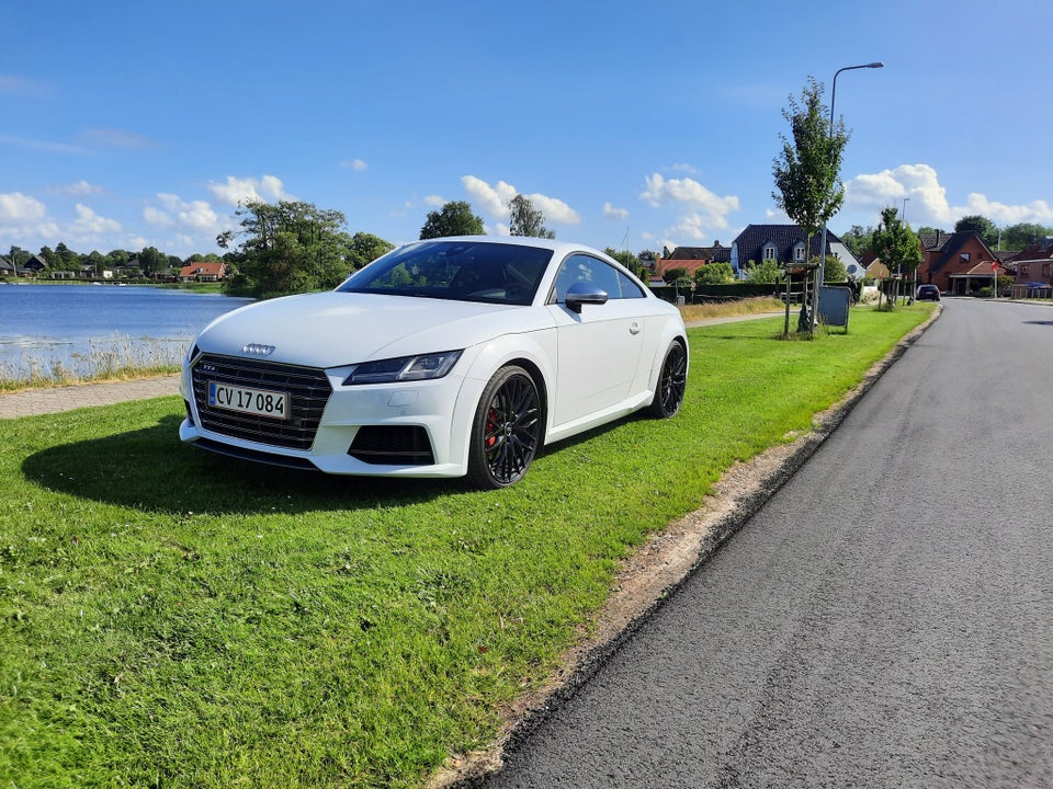 Audi TTS 2,0 TFSi Coupé quattro S-tr. 2d