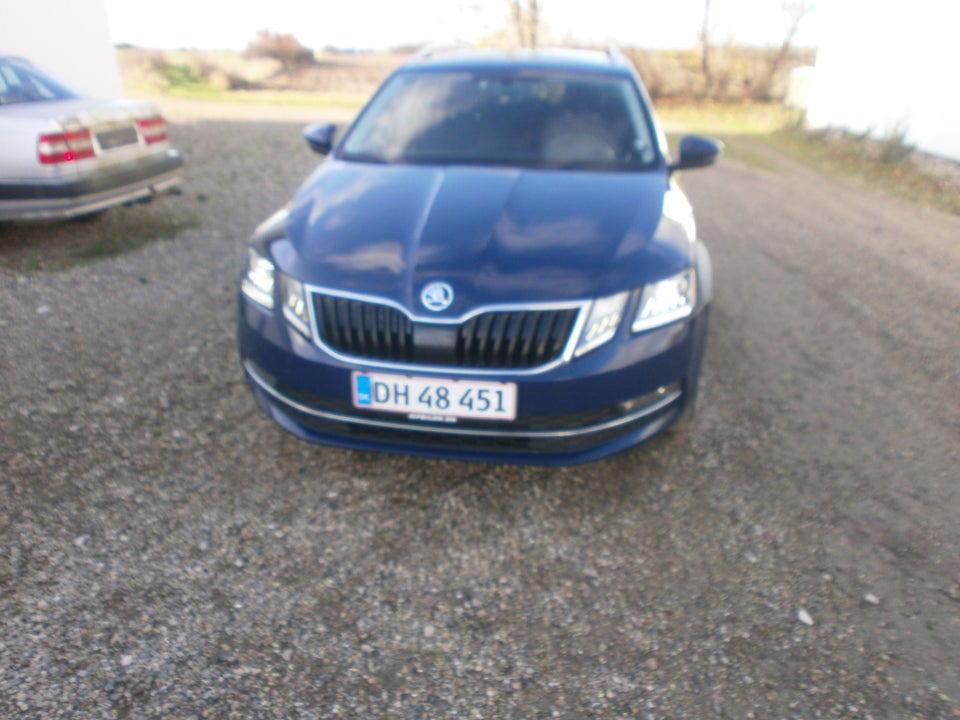 Skoda Octavia 1,6 TDi 115 Ambition Combi DSG 5d