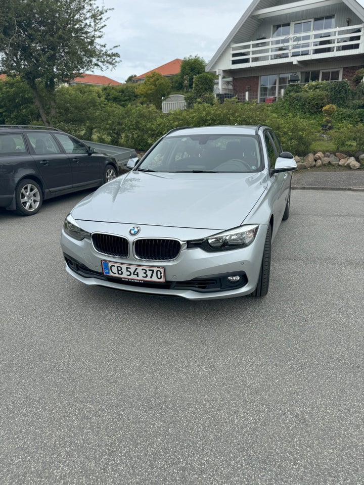 BMW 320d 2,0 Touring xDrive 5d
