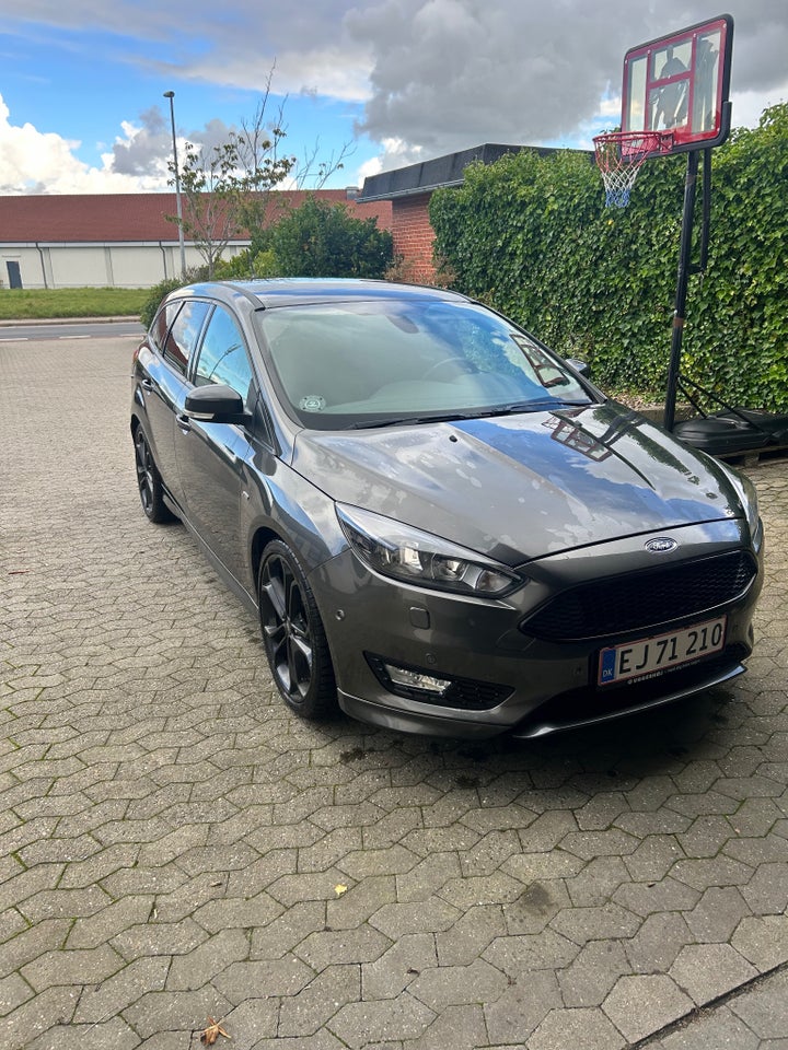 Ford Focus 1,0 SCTi 125 ST-Line stc. 5d
