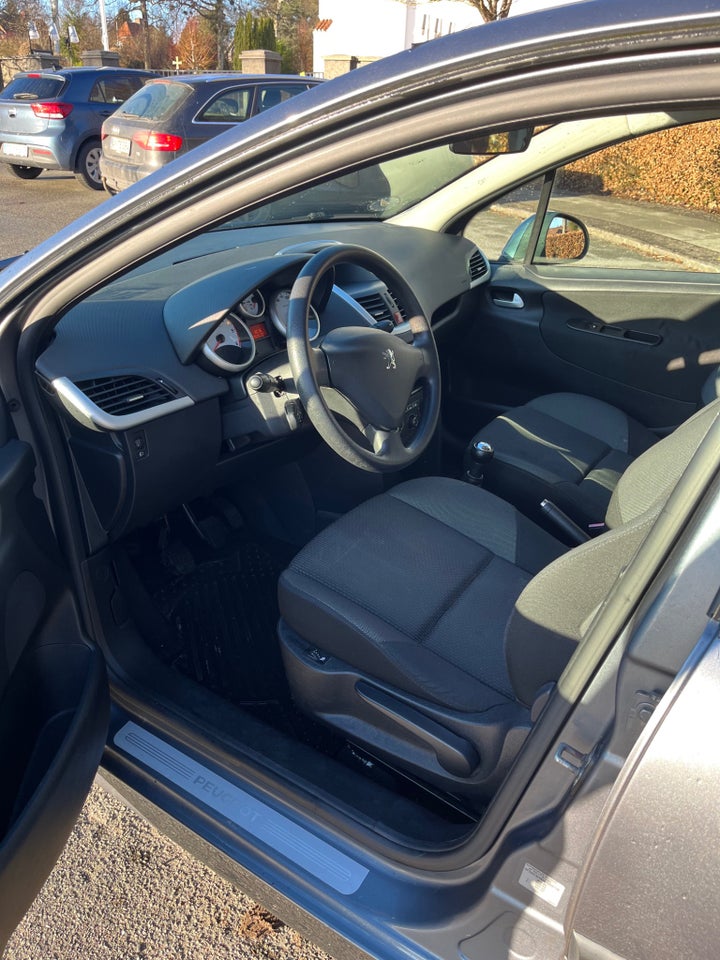 Peugeot 207 1,4 HDi 68 5d