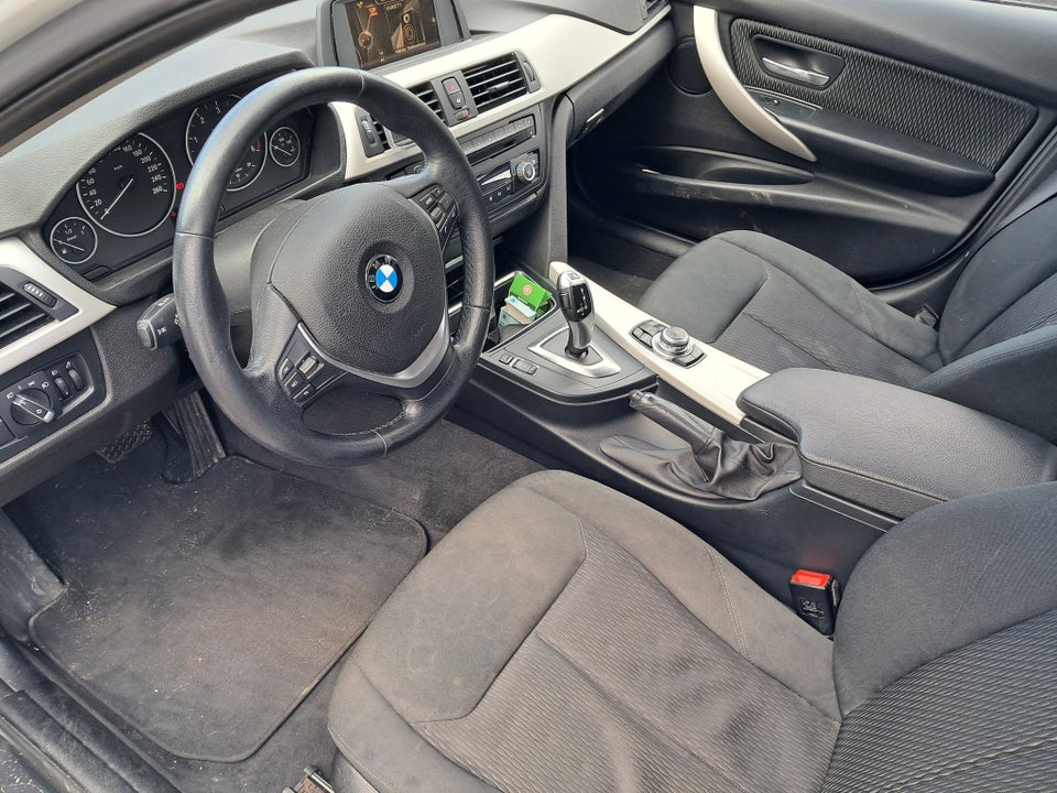 BMW 320d 2,0 Touring 5d