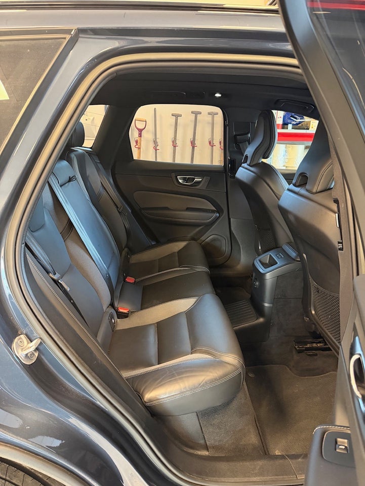 Volvo XC60 2,0 T8 ReCharge Ultimate Dark aut. AWD 5d