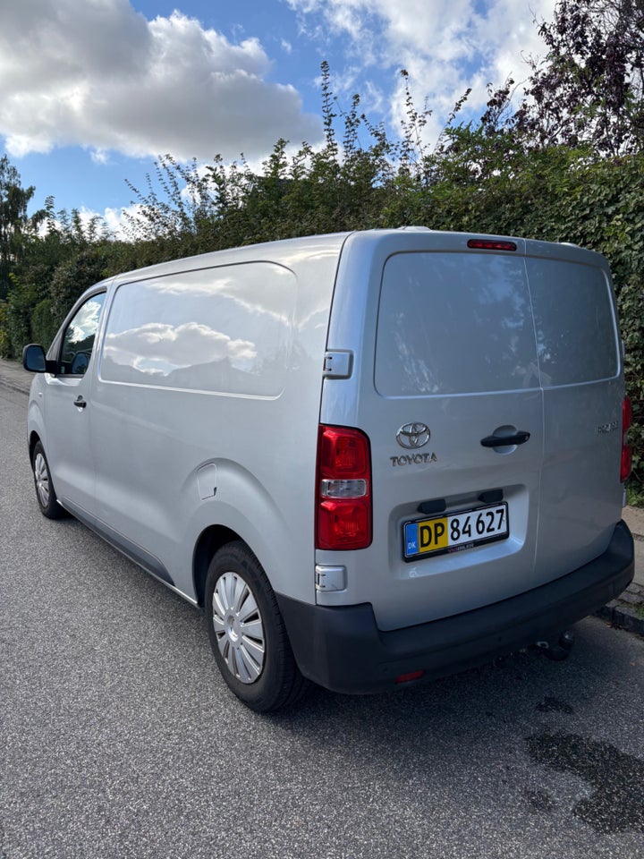 Toyota ProAce 1,6 D 115 Medium Comfort 5d
