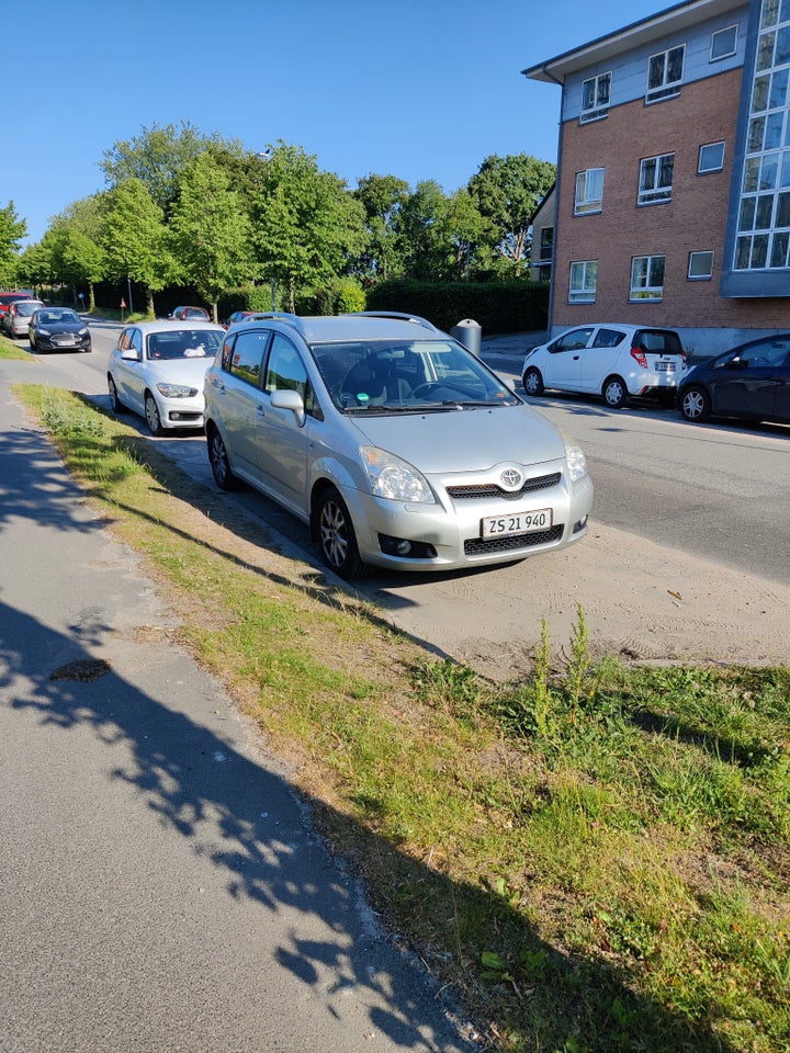 Toyota Corolla Verso 1,8 Sol 7prs 5d