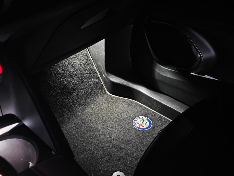 Alfa Romeo Stelvio 2,2 JTD 210 Super aut. Q4 5d