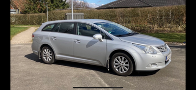 Toyota Avensis 1,8 VVT-i T2 stc. 5d