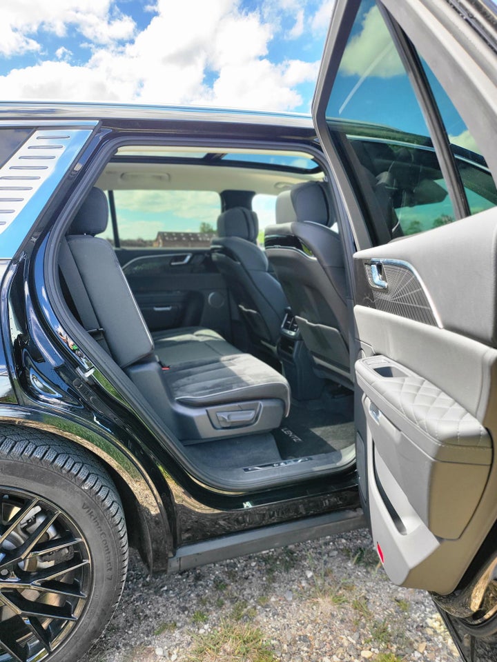 Hongqi E-HS9 99 Premium 5d