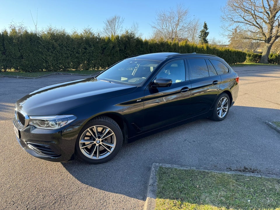 BMW 530d 3,0 Touring Sport Line aut. 5d