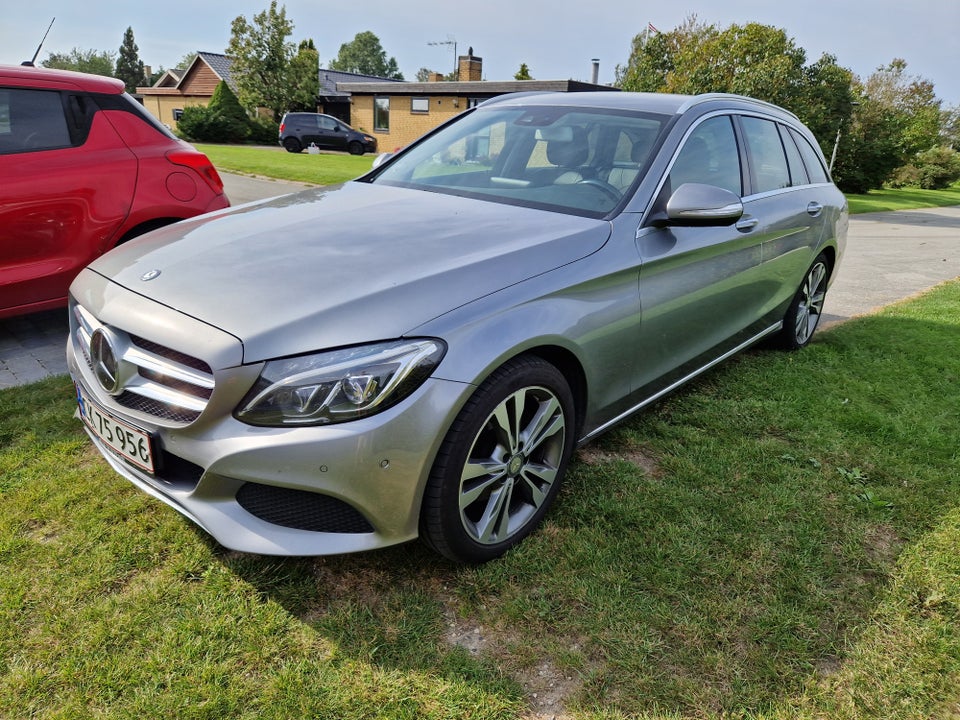 Mercedes C220 2,2 BlueTEC Avantgarde stc. 5d