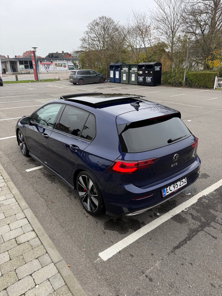 VW Golf VIII 1,4 GTE DSG 5d