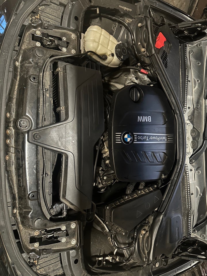 BMW 318d 2,0 Touring 5d