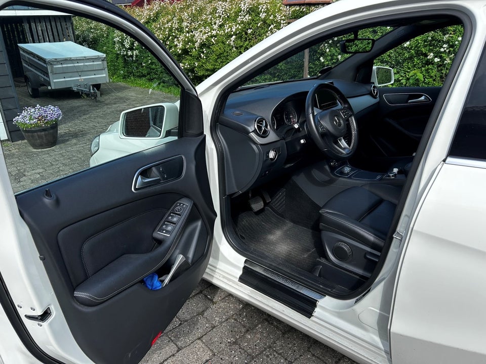 Mercedes B220 2,0 aut. 4Matic 5d
