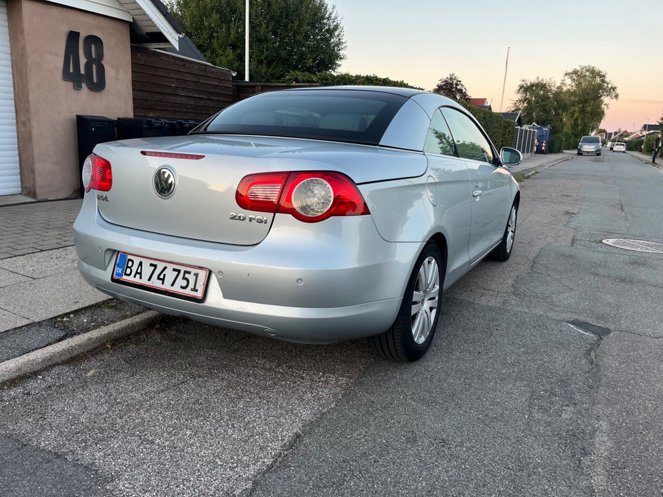 VW Eos 2,0 FSi 2d
