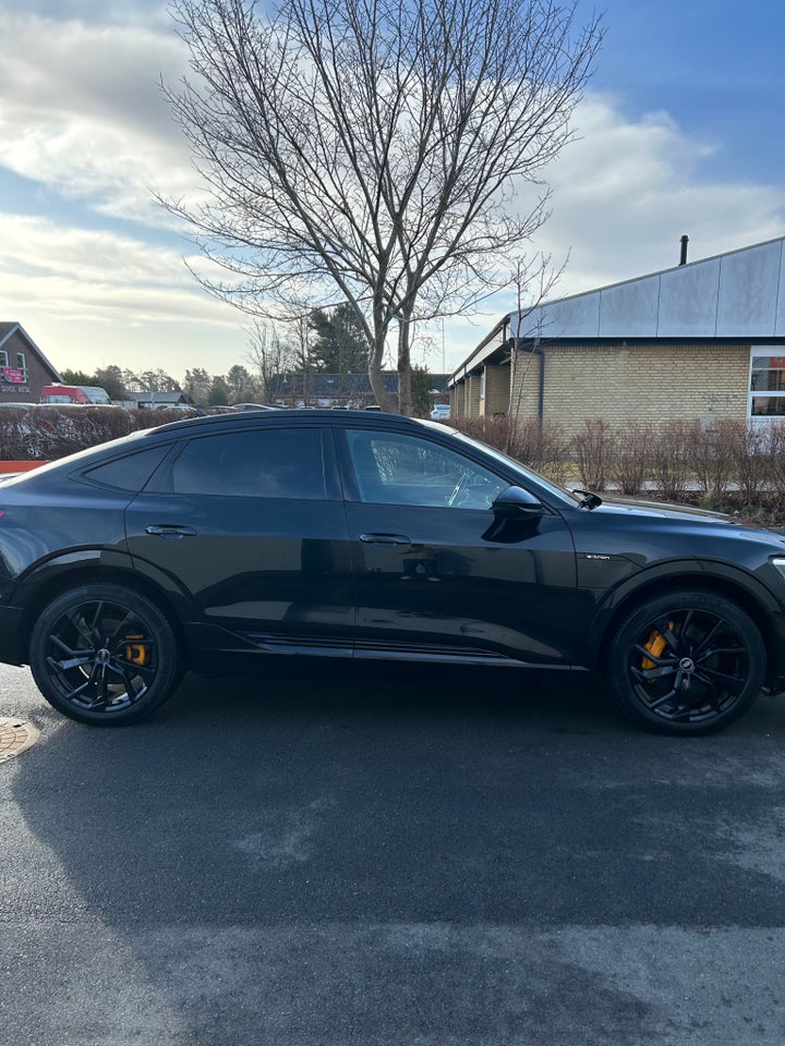 Audi e-tron 50 S-line Prestige Sportback quattro 5d