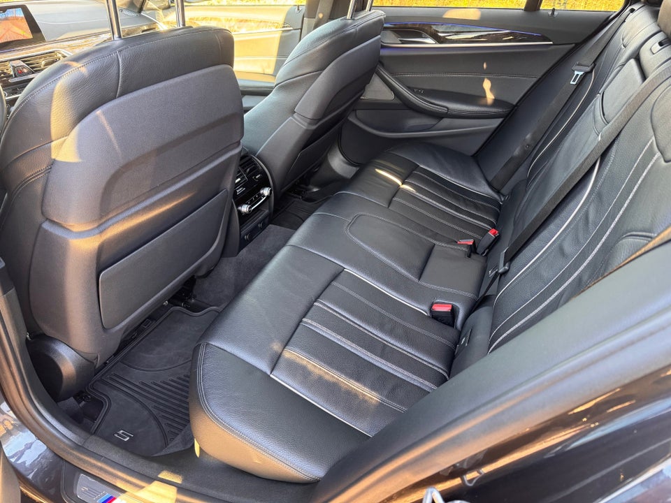 BMW 530d 3,0 Touring M-Sport xDrive aut. 5d