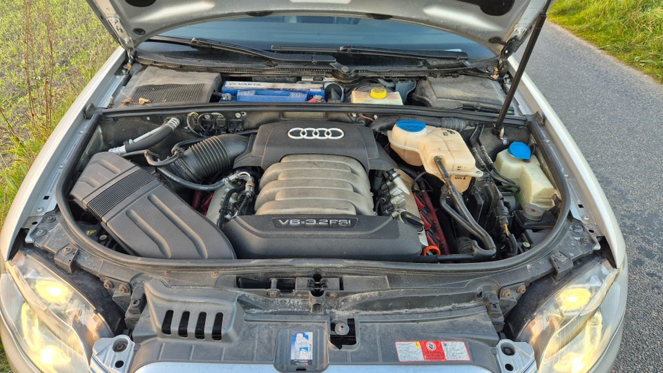 Audi A4 3,2 FSi Avant quattro Tiptr. 5d