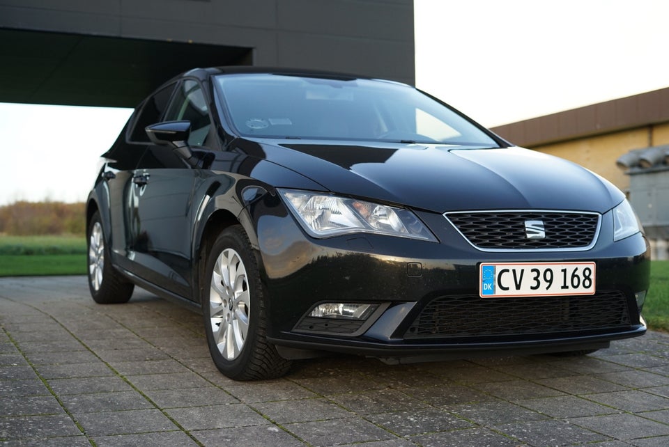 Seat Leon 1,6 TDi 110 Style Barcelona 5d