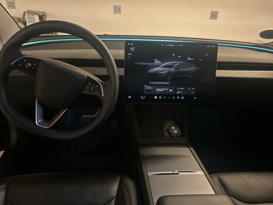 Tesla Model 3 RWD 4d