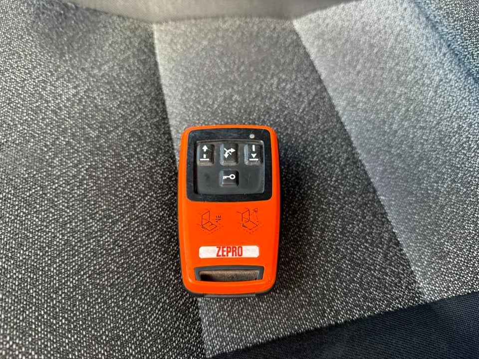 Fiat Ducato 35 2,3 MJT 180 Alukasse m/lift L3