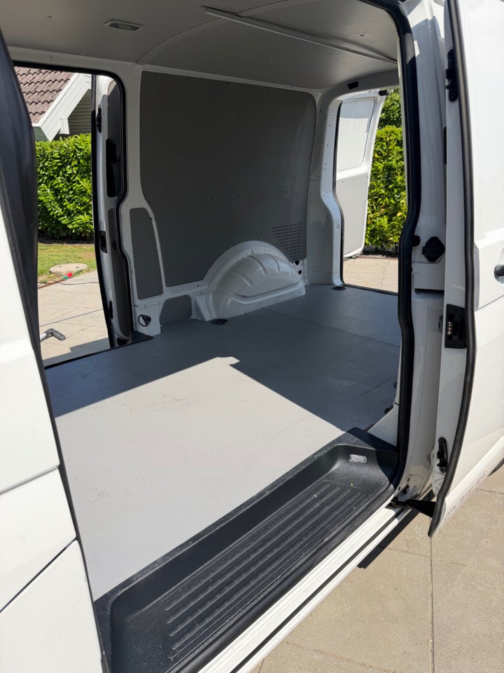 VW Transporter 2,0 TDi 140 Kassevogn DSG lang