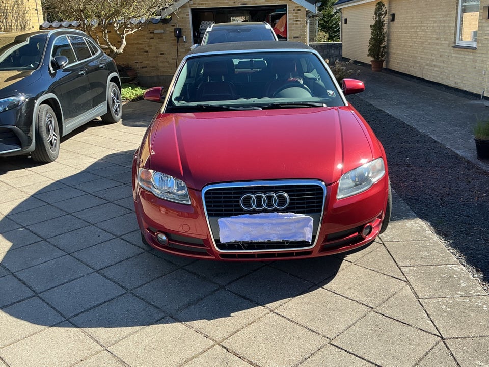 Audi A4 3,2 FSi Cabriolet Multitr. 2d