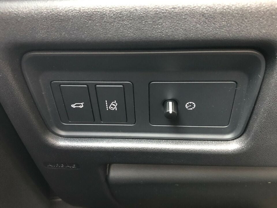 Land Rover Discovery Sport 2,0 TD4 180 Pure Van 5d