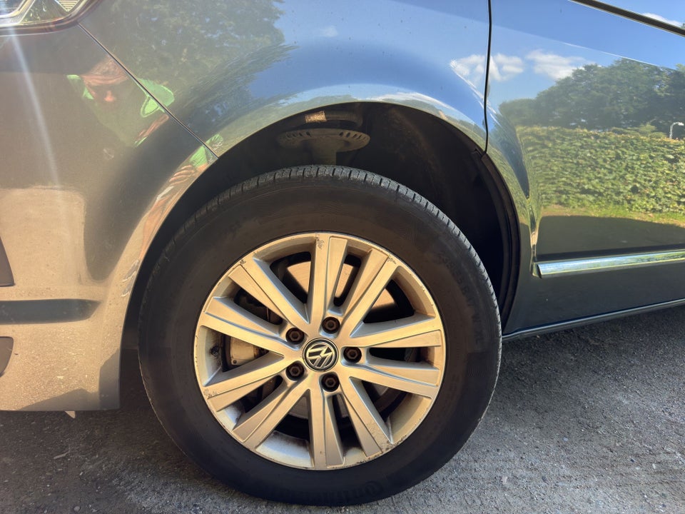 VW Multivan 2,0 TDi 204 Highline DSG kort