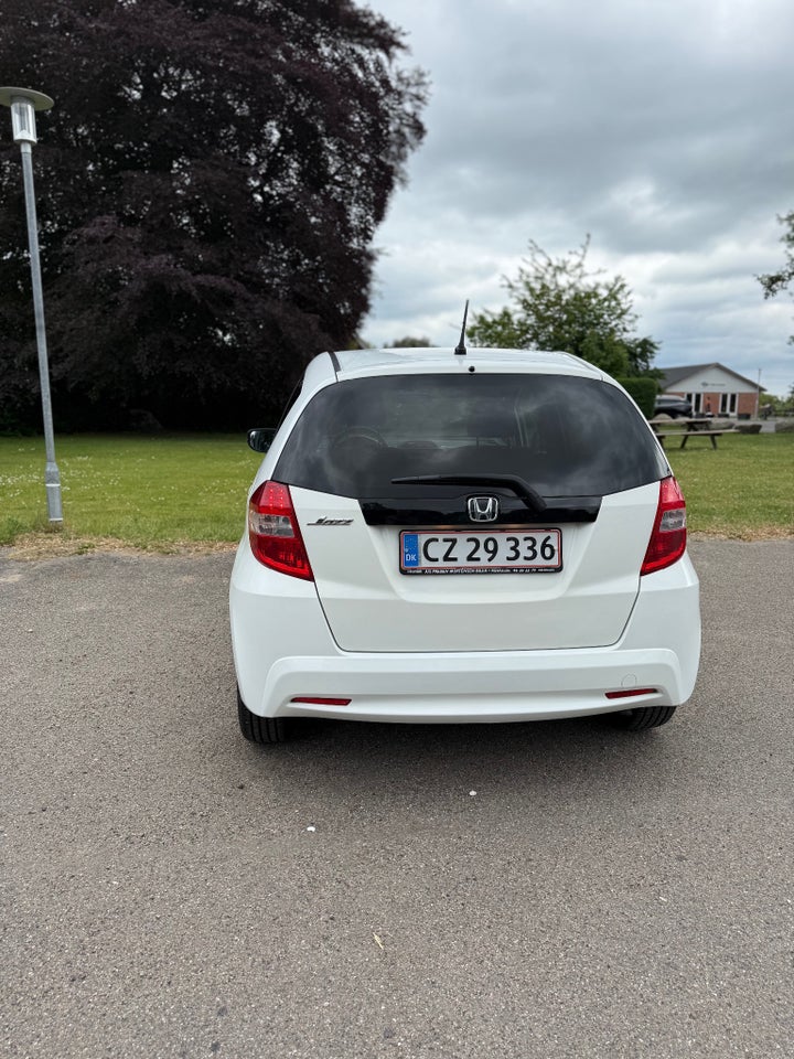 Honda Jazz 1,4 Elegance CVT 5d