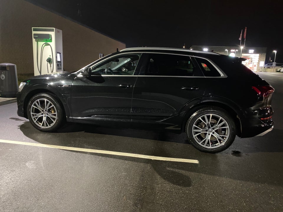Audi e-tron 50 S-line quattro 5d