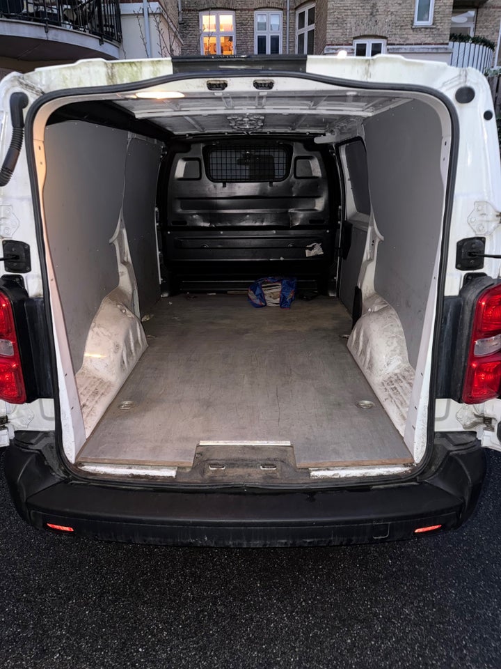 Toyota ProAce 2,0 D 120 Long Comfort 5d